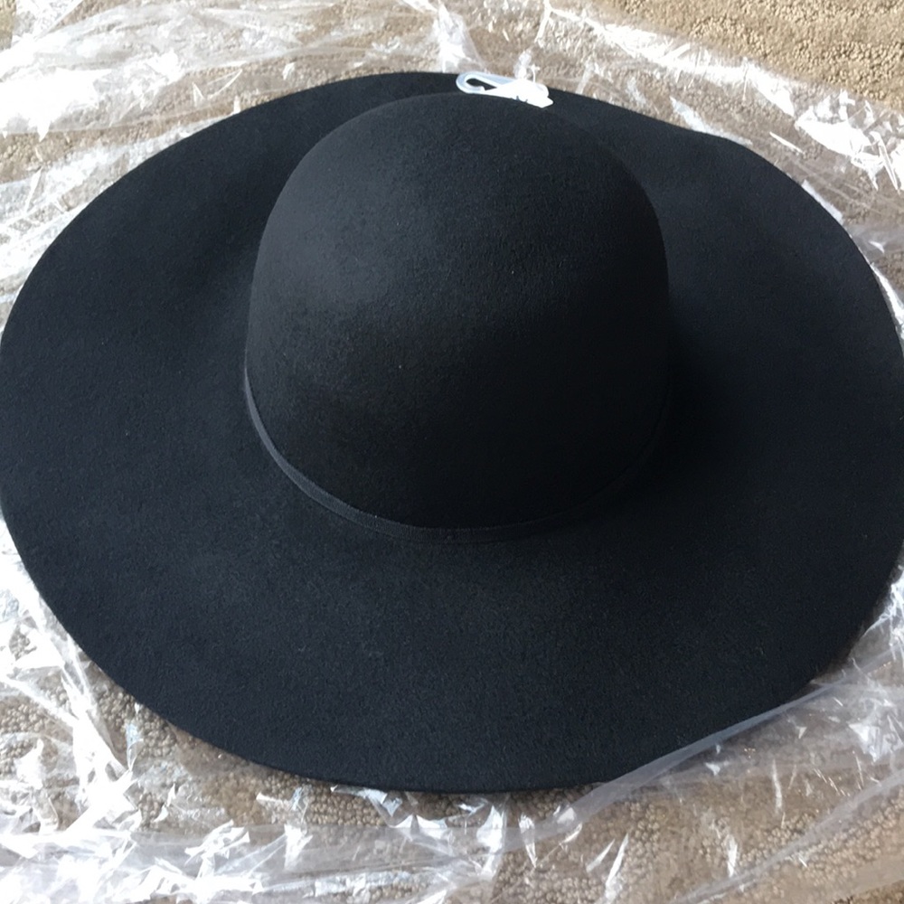 Old Navy Felt floppy hat